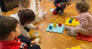 Sensibilització a la música per a infants de 3 a 6 anys